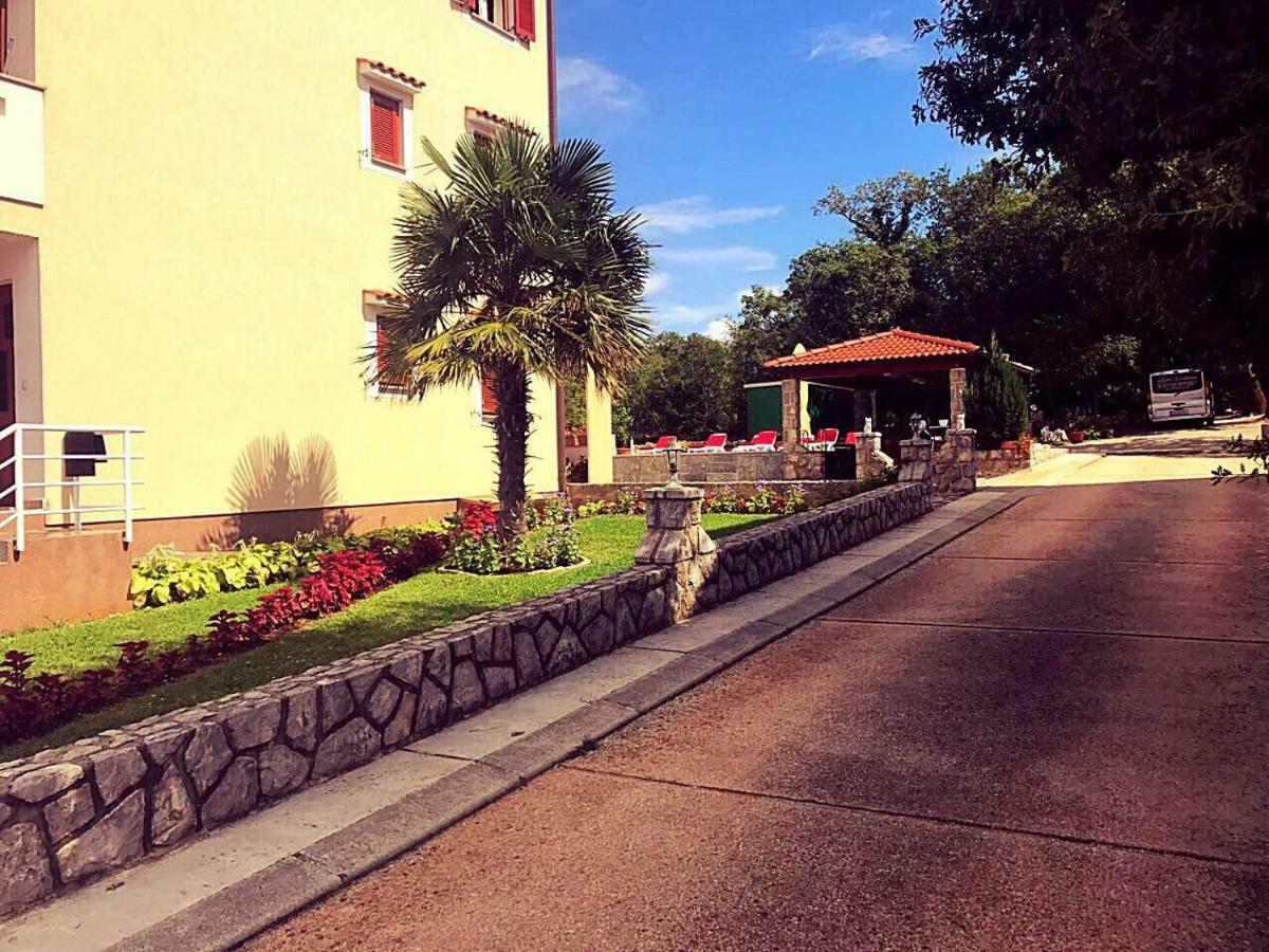 Apartments Hanka Njivice Εξωτερικό φωτογραφία